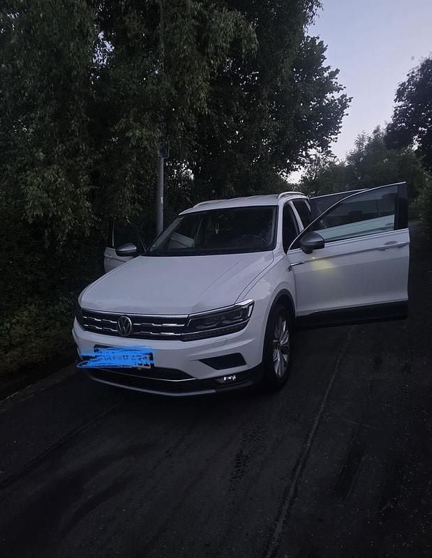 Weiß Gebraucht 2020 VW Tiguan Allspace SUV | 22.300 € (Guter Preis) - Bild 1/4