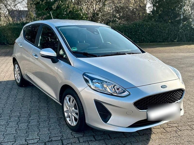 Gebraucht Ford Fiesta 71 PS (52 kW) 2017 Silber Kleinwagen