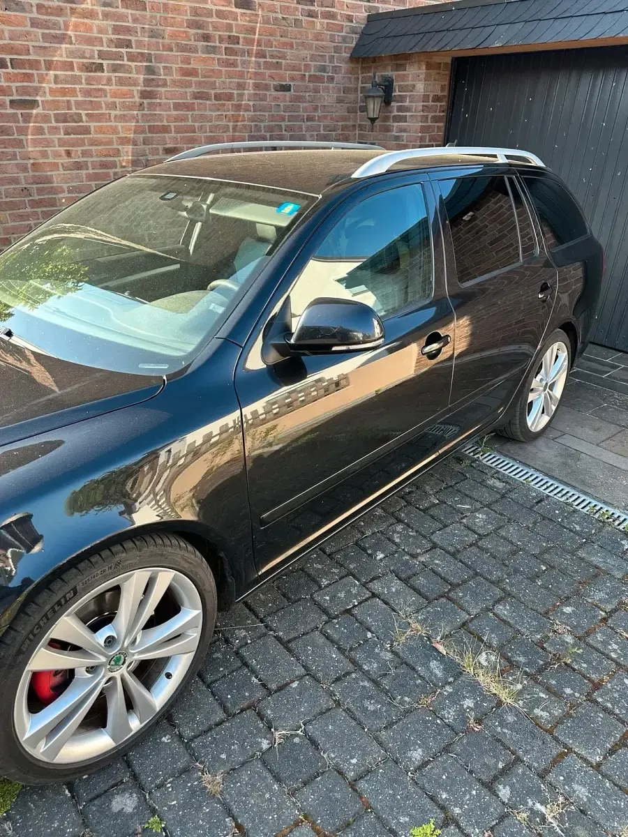 Gebraucht Skoda Octavia vRS 200 PS (147 kW) 2010 Schwarz Kombi