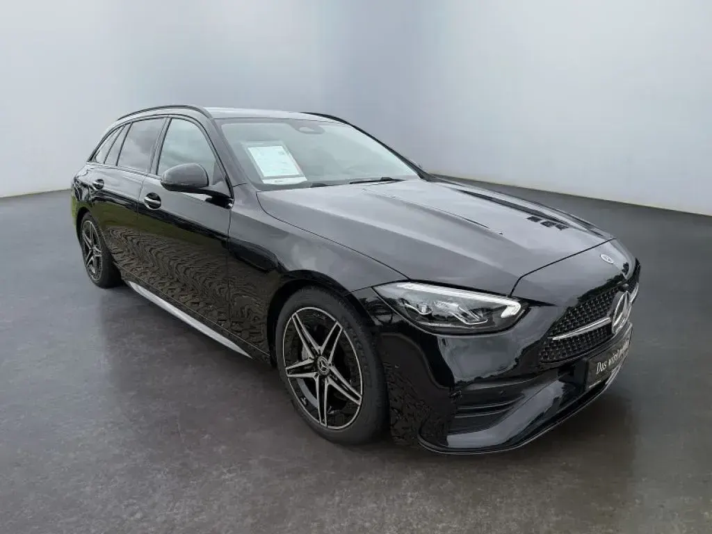 Gebraucht Mercedes C180 AMG 170 PS (125 kW) 2025 Schwarz Limousine