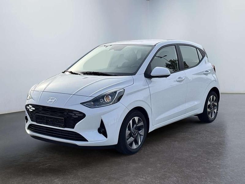 Weiß Neu 2025 Hyundai i10 Kleinwagen | 18.198 € (Fairer Preis) - Bild 1/4