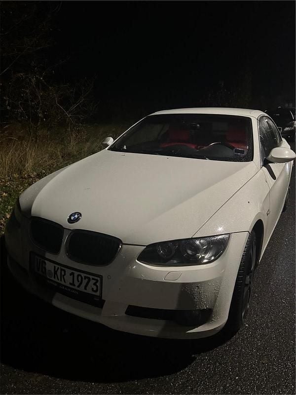 Gebraucht BMW 330 Cabriolet 231 PS (169 kW) 2007 Weiß Cabrio