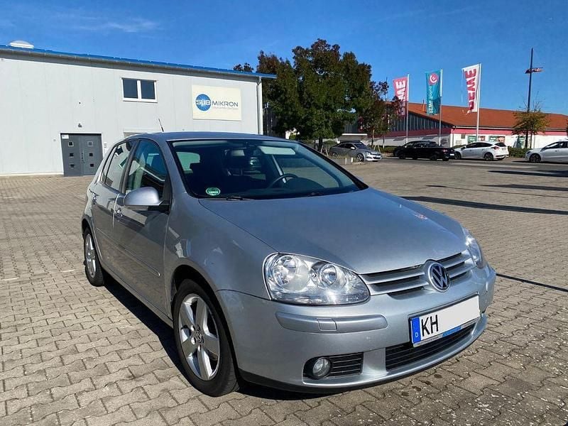 Silber Gebraucht 2008 VW Golf United Limousine | 5.350 € (Etwas zu teuer) - Bild 1/4