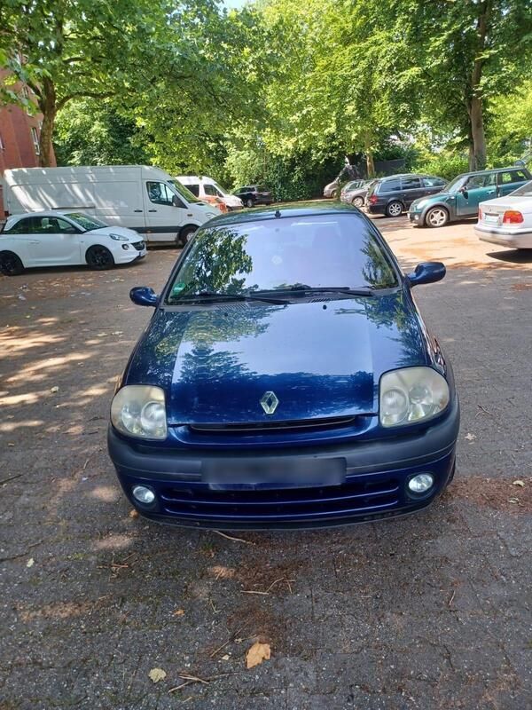 Blau Gebraucht 2000 Renault Clio II Kleinwagen | 1.200 € - Bild 1/4