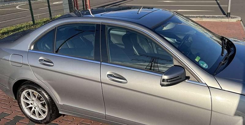 Gebraucht Mercedes C180 156 PS (114 kW) 2012 Grau Limousine