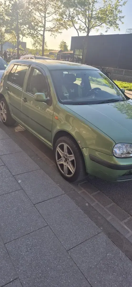 Gebraucht VW Golf III 101 PS (74 kW) 1997 Grün Kleinwagen