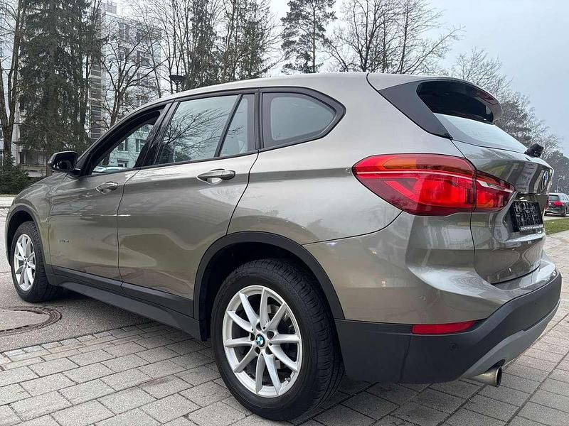 Gebraucht BMW X1 Advantage 136 PS (100 kW) 2016 Platinsilber metallic SUV
