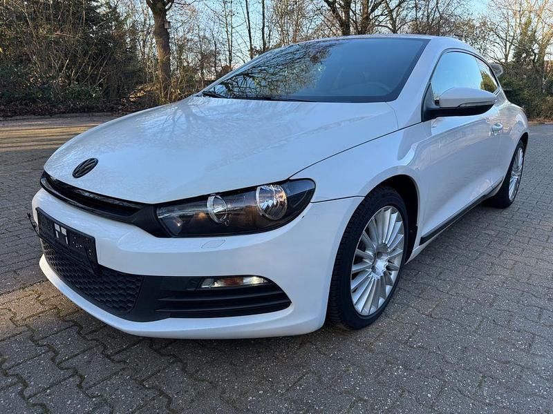 Gebraucht VW Scirocco 160 PS (117 kW) 2009 Weiß Coupé