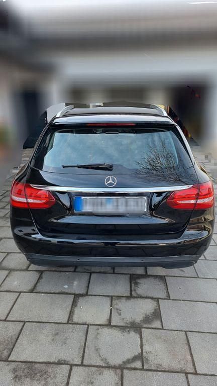 Gebraucht Mercedes C180 Edition 156 PS (114 kW) 2017 Schwarz Kombi
