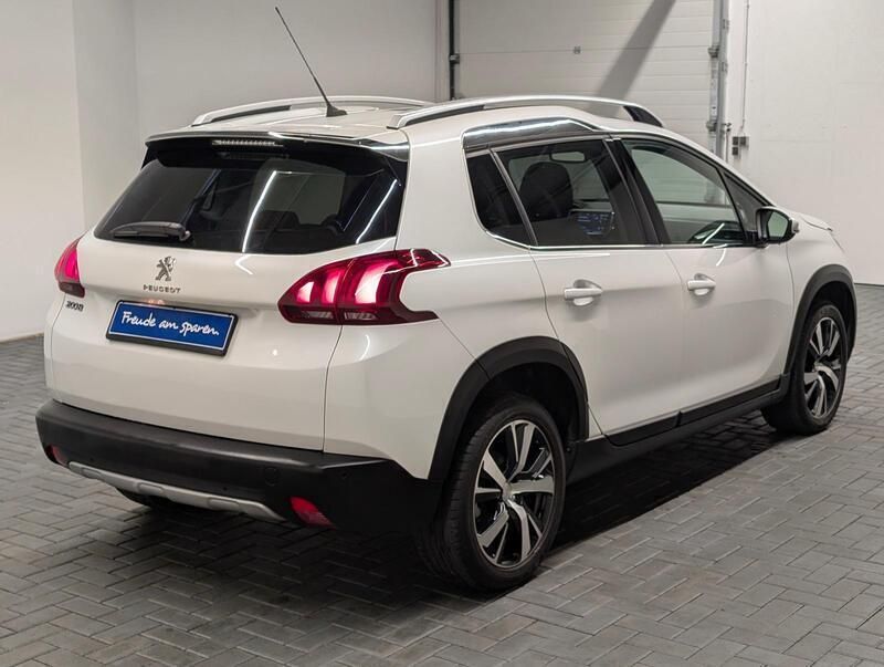 Gebraucht Peugeot 2008 Allure 110 PS (80 kW) 2018 Weiß (perlmuttweissmet.) SUV
