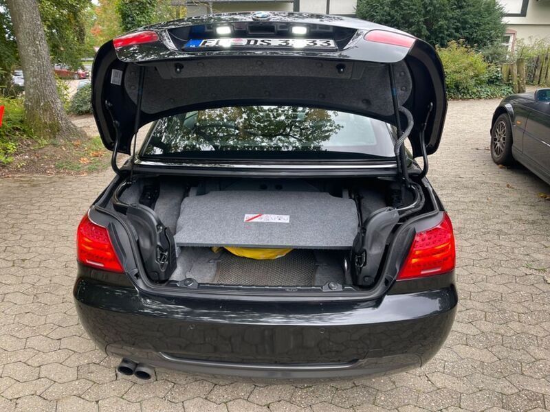 Gebraucht BMW 325 Cabriolet Performance 197 PS (144 kW) 2010 Schwarz Cabrio