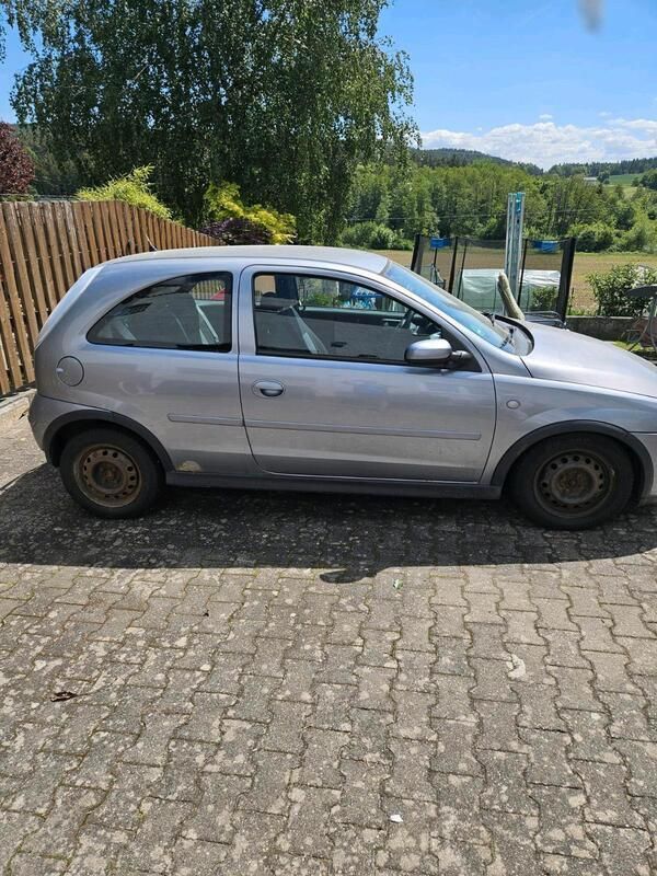 Grau Gebraucht 2006 Opel Corsa Kleinwagen | 200 € (Superpreis) - Bild 1/4