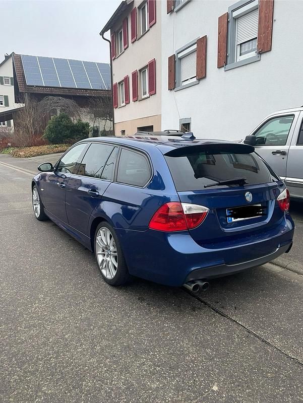 Gebraucht BMW 330 258 PS (189 kW) 2005 Blau Kombi