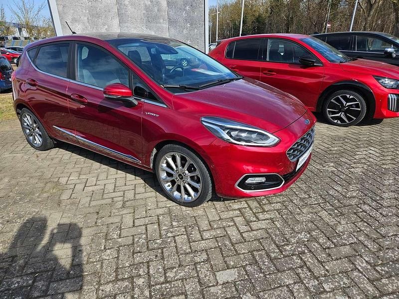 Gebraucht Ford Fiesta Vignale 101 PS (74 kW) 2019 Rubyrot (metallic) Kleinwagen