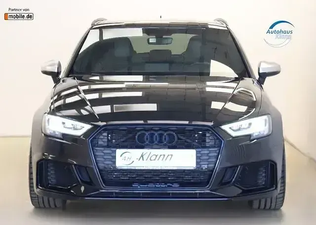 Gebraucht Audi RS3 Ambiente 400 PS (294 kW) 2018 Schwarz Limousine
