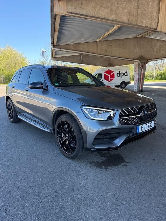 Gebraucht Mercedes GLC200 AMG 197 PS (144 kW) 2022 Grau SUV