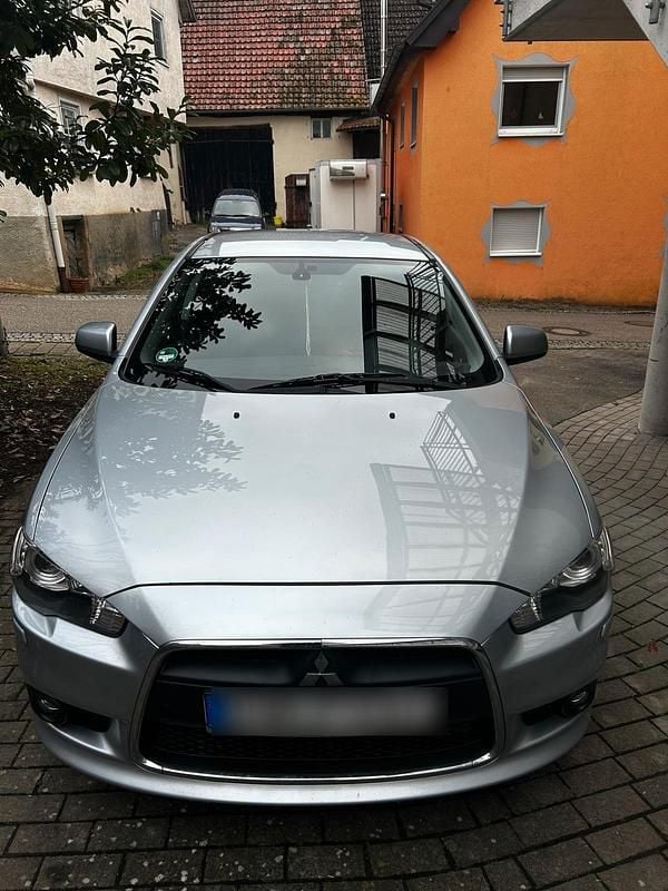 Gebraucht Mitsubishi Lancer Sportback 116 PS (85 kW) 2010 Grau Limousine