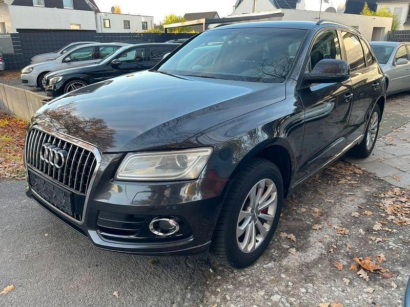 Grau Gebraucht 2013 Audi Q5 Ambiente SUV | 11.900 € (Superpreis) - Bild 1/4
