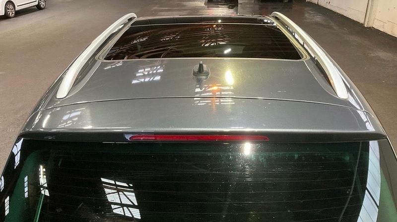 Gebraucht VW Touareg 280 PS (205 kW) 2012 Grau SUV