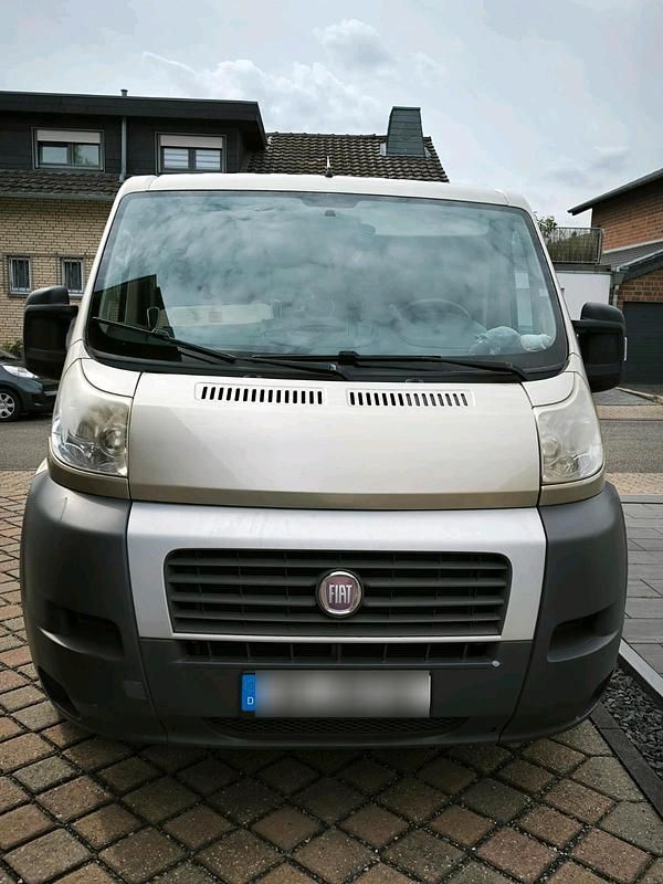 Grau Gebraucht 2012 Fiat Ducato Van | 13.999 € (Teuer) - Bild 1/4