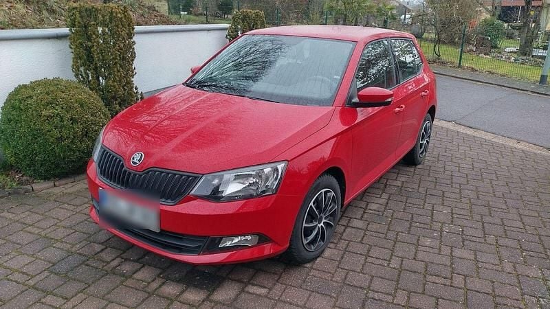 Gebraucht Skoda Fabia Cool Plus 60 PS (44 kW) 2017 Rot Kleinwagen