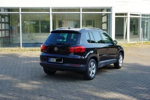 Gebraucht VW Tiguan 122 PS (89 kW) 2012 Schwarz SUV