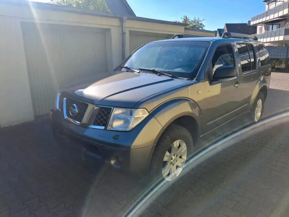 Gebraucht Nissan Pathfinder 175 PS (128 kW) 2005 Grau SUV