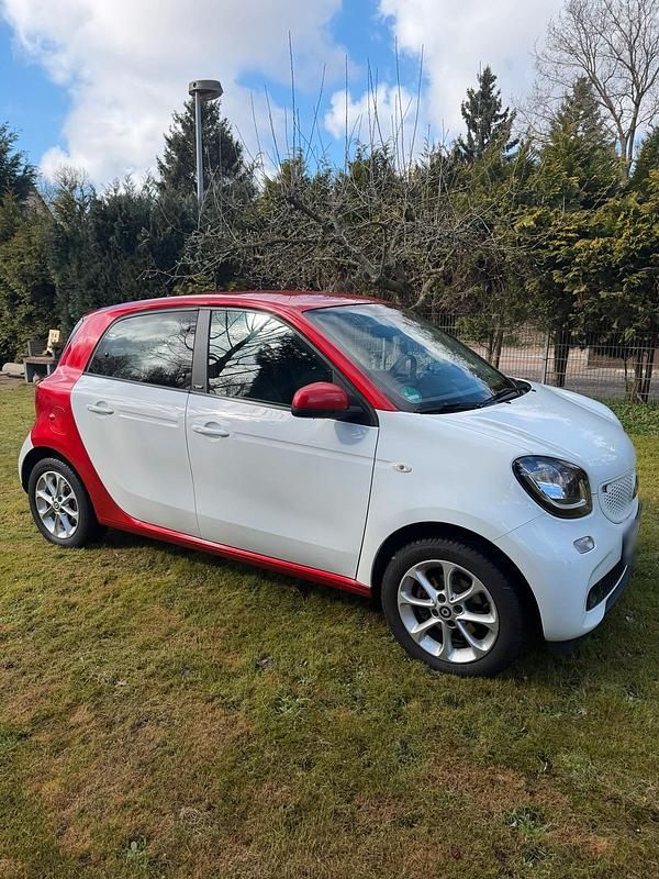 Gebraucht Smart ForFour 90 PS (66 kW) 2017 Weiß Kleinwagen