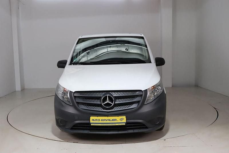 Gebraucht Mercedes Vito 114 PS (83 kW) 2015 Weiß Van