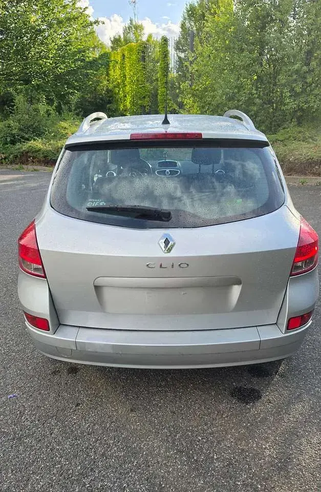 Gebraucht Renault Clio 101 PS (74 kW) 2009 Silber Kombi