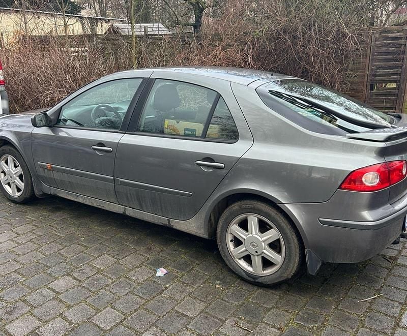 Gebraucht Renault Laguna II 75 PS (55 kW) 2005 Grau Limousine