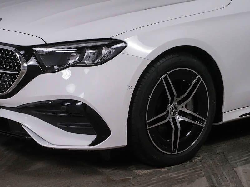 Gebraucht Mercedes E200 AMG 204 PS (150 kW) 2024 Unilack polarweiß uni Kombi