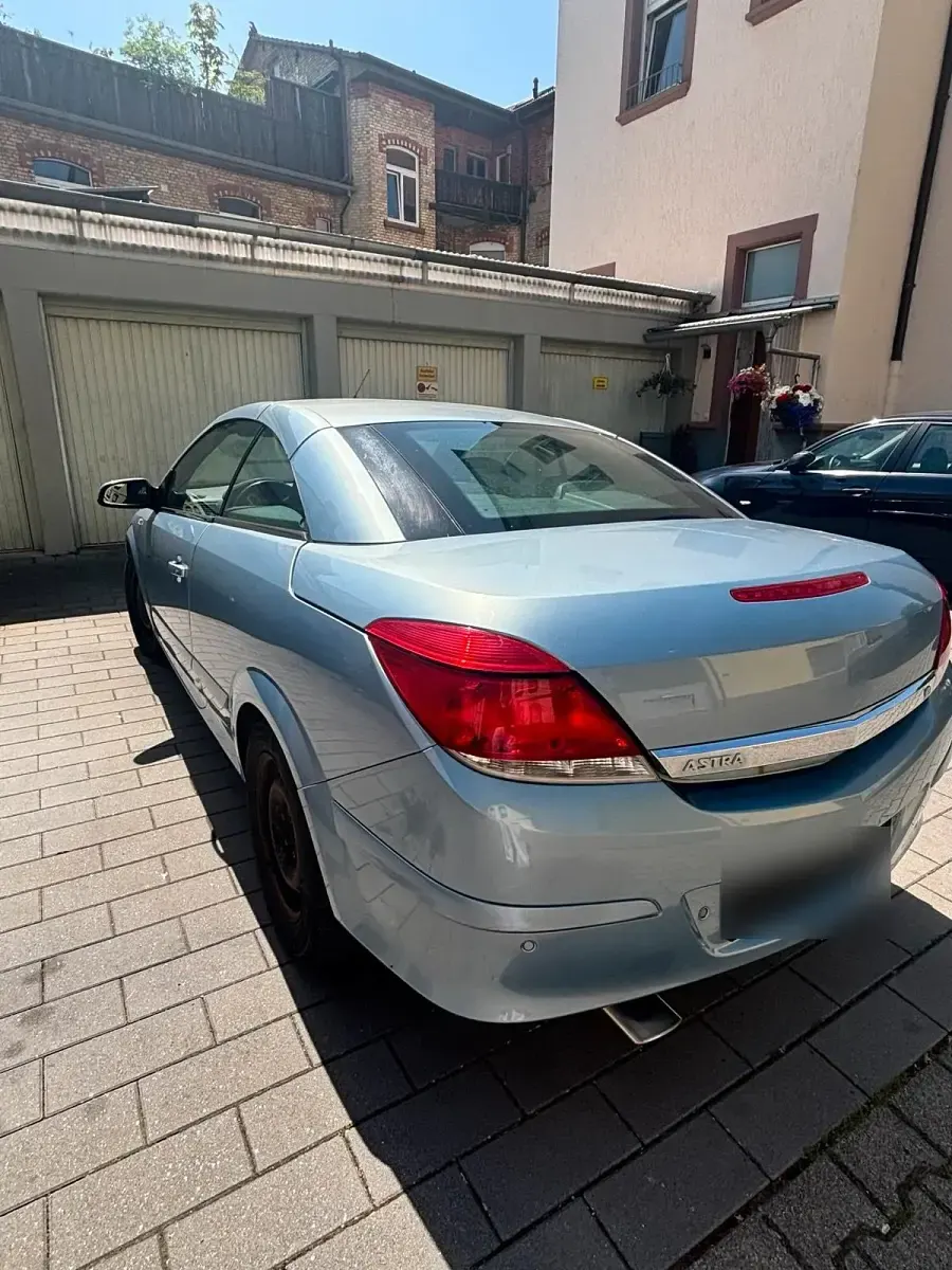 Gebraucht Opel Astra 140 PS (102 kW) 2007 Blau Cabrio