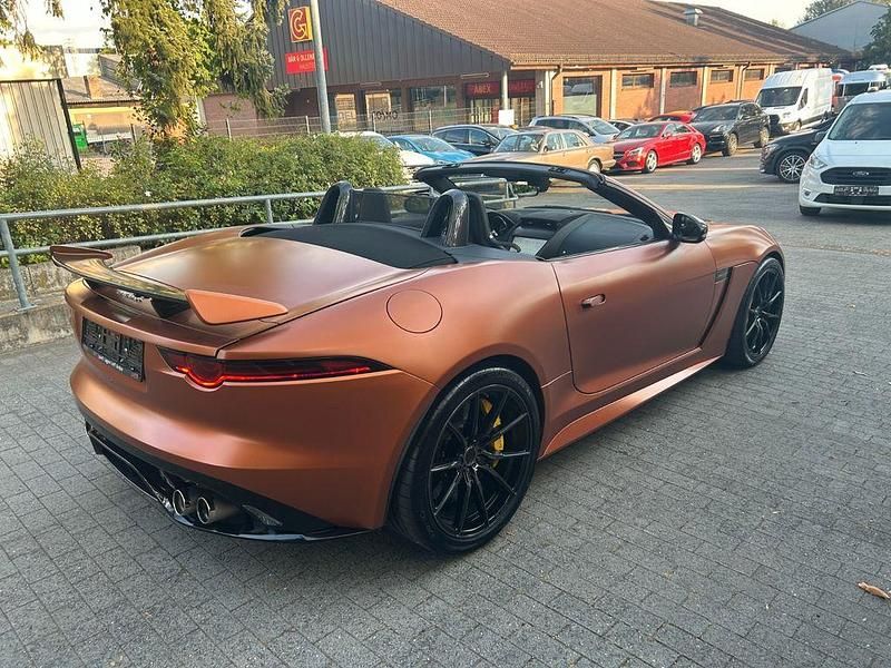 Gebraucht Jaguar F-Type SVR 575 PS (422 kW) 2019 Gold Cabrio
