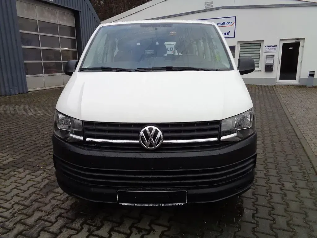 Gebraucht VW Caravelle Trendline 102 PS (75 kW) 2019 Weiß Van