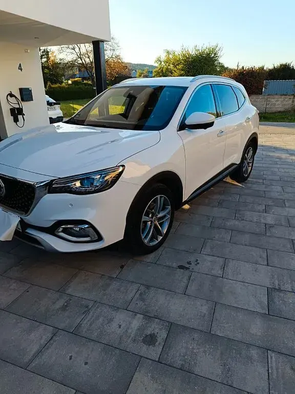 Second-hand MG EHS Luxury 258 CP (189 kW) 2022 Alb SUV