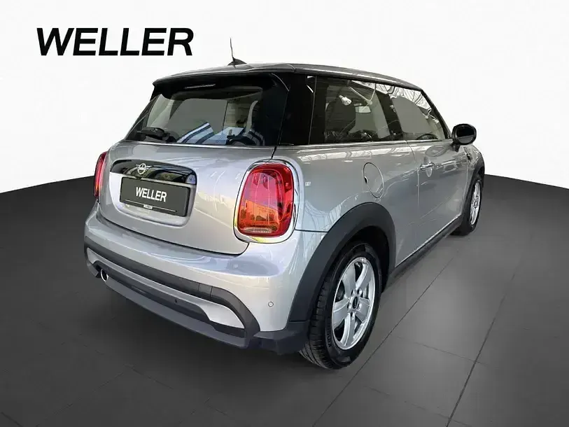 Brugt Mini Cooper Essential 136 HK (100 kW) 2023 Sølv Hatchback