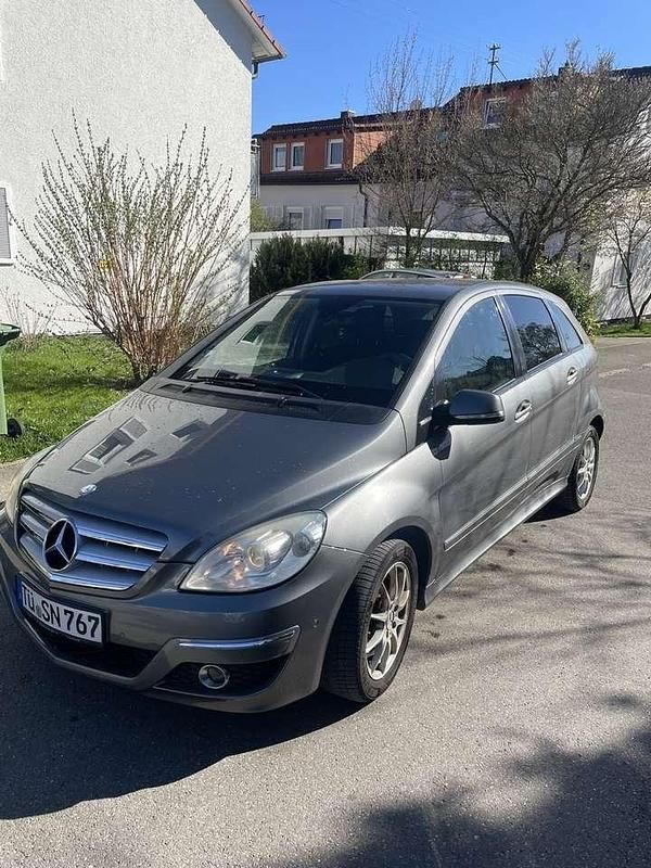 Gebraucht Mercedes B170 116 PS (85 kW) 2011 Van / Kleinbus