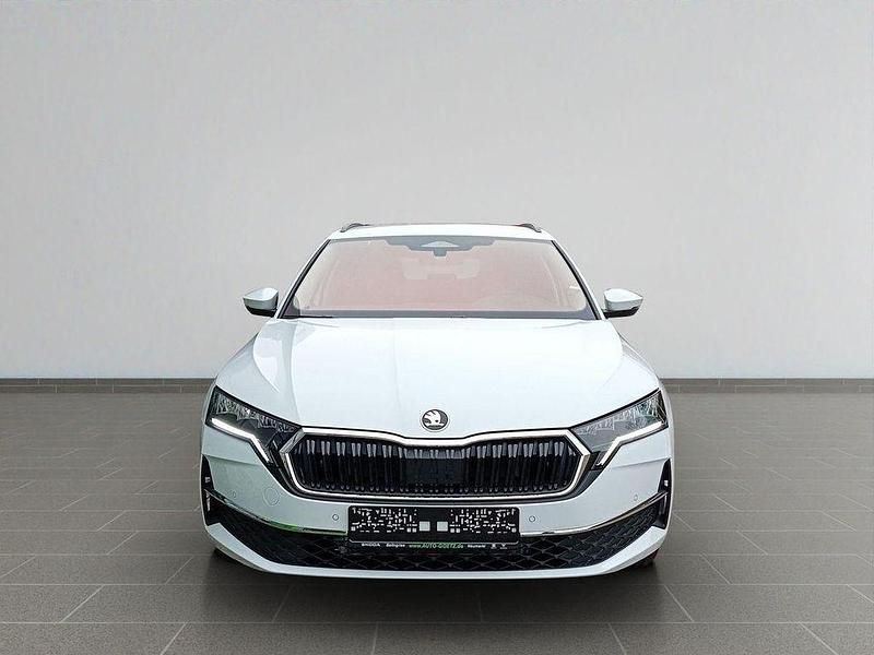 Neu Skoda Octavia 150 PS (110 kW) 2025 Weiß Kombi