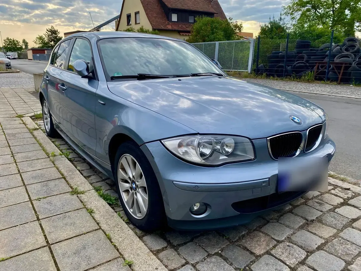 Gebraucht BMW 118 121 PS (88 kW) 2006 Grau Kleinwagen