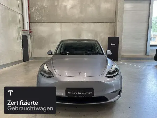 Gebraucht Tesla Model Y Long Range AWD 258 kW (351 PS) 2023 Quicksilver SUV