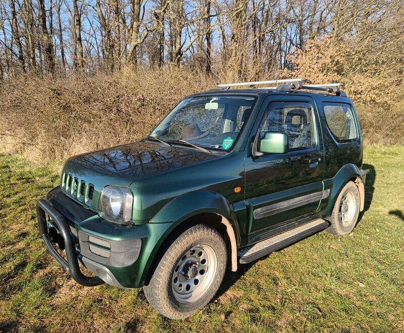 Grün Gebraucht 2011 Suzuki Jimny Comfort SUV | 9.200 € (Guter Preis) - Bild 1/4