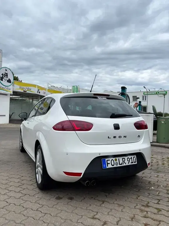 Gebraucht Seat Leon FR 125 PS (91 kW) 2011 Weiß Kleinwagen