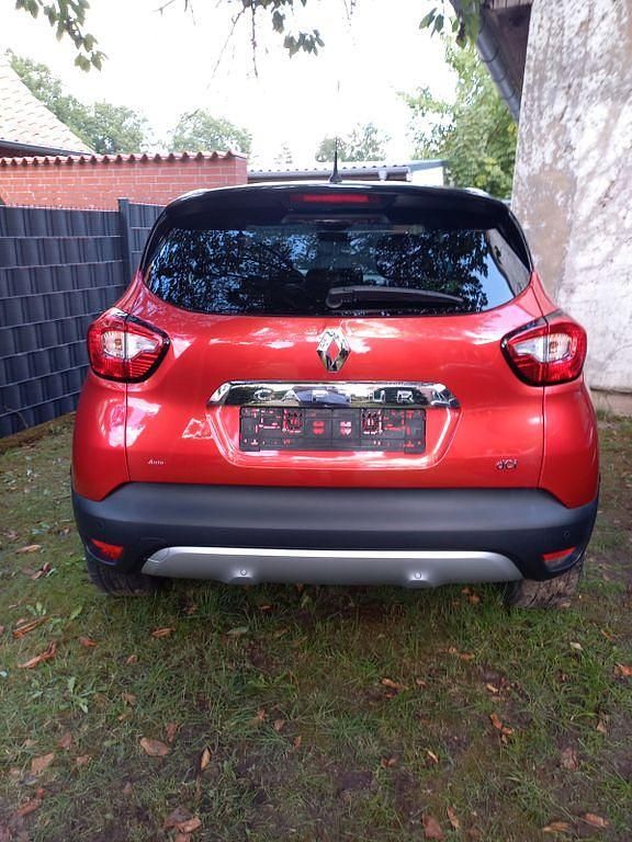 Rot Gebraucht 2016 Renault Captur XMOD SUV | 13.100 € (Fairer Preis) - Bild 1/4
