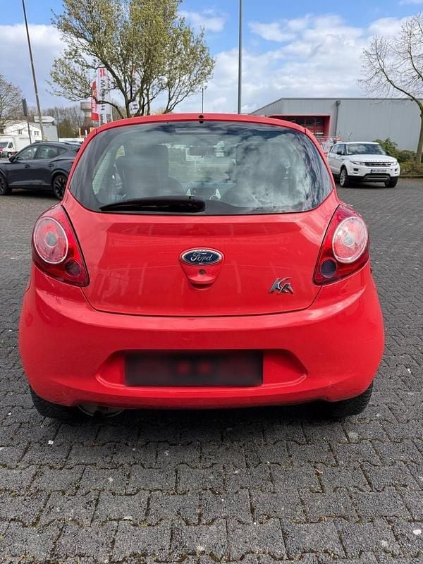 Gebraucht Ford Ka Ambiente 69 PS (50 kW) 2011 Rot Kleinwagen