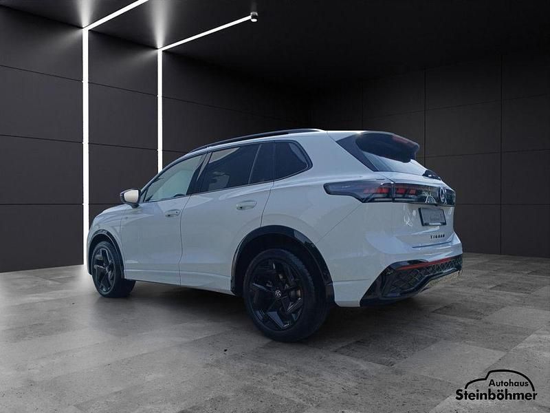 Neu VW Tiguan Comfortline 150 PS (110 kW) 2025 Pure white (weiß) SUV