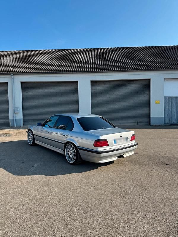 Gebraucht BMW 728 Basis 193 PS (141 kW) 1997 Limousine