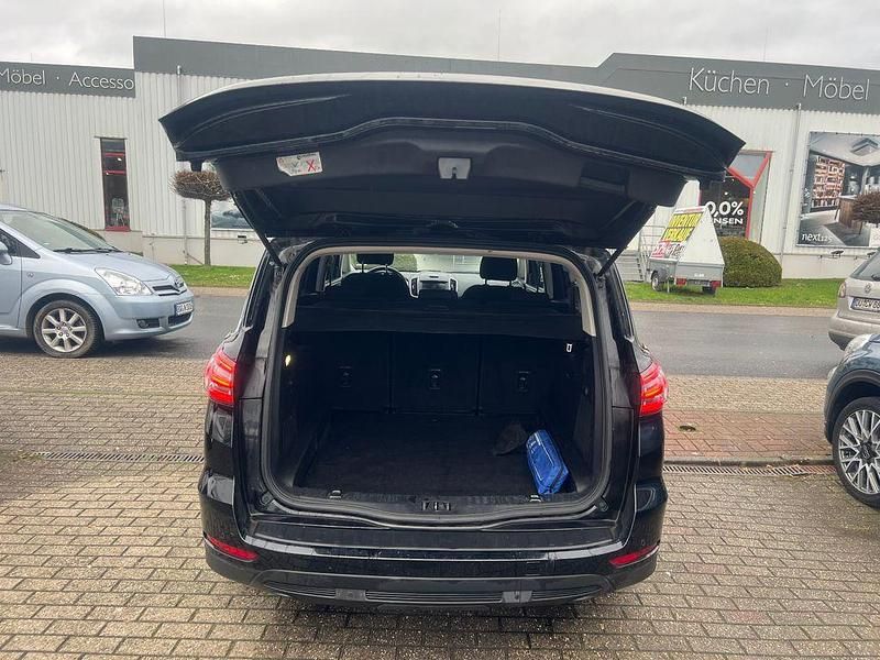Gebraucht Ford S-MAX Business Edition 160 PS (117 kW) 2017 Schwarz Van / Kleinbus