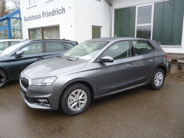 Neu Skoda Fabia Selection 80 PS (58 kW) 2025 Grau Kleinwagen