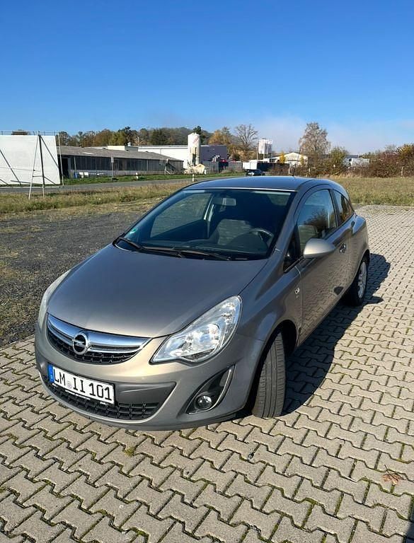 Gebraucht Opel Corsa Edition 69 PS (50 kW) 2012 Grau Kleinwagen